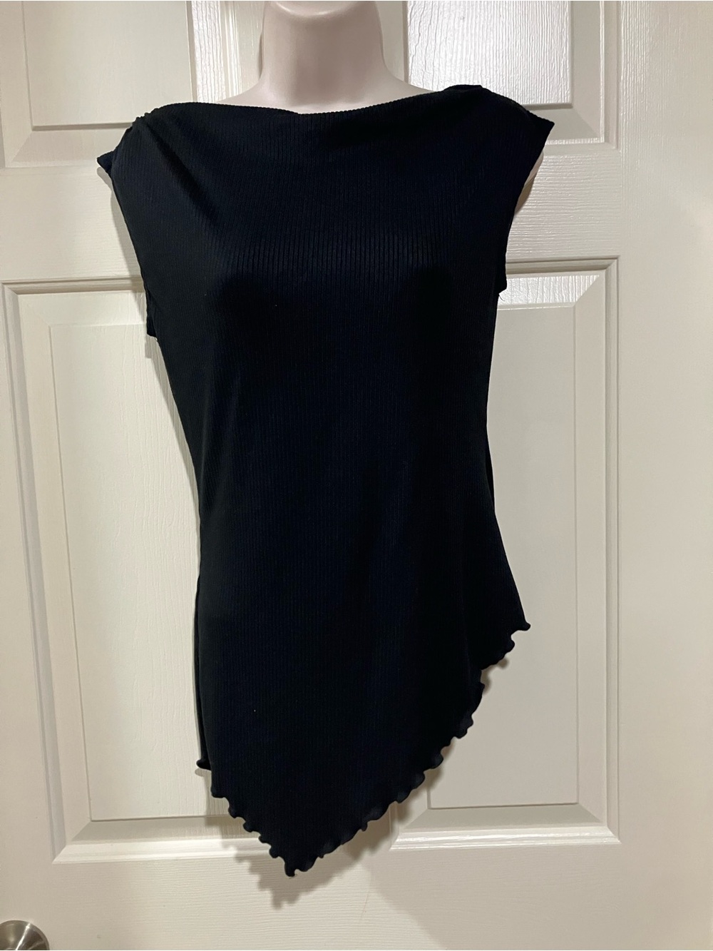 Fashion Nova large sleeveless uneven length top